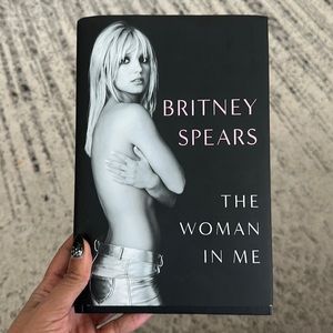 BRITNEY SPEARS BOOK